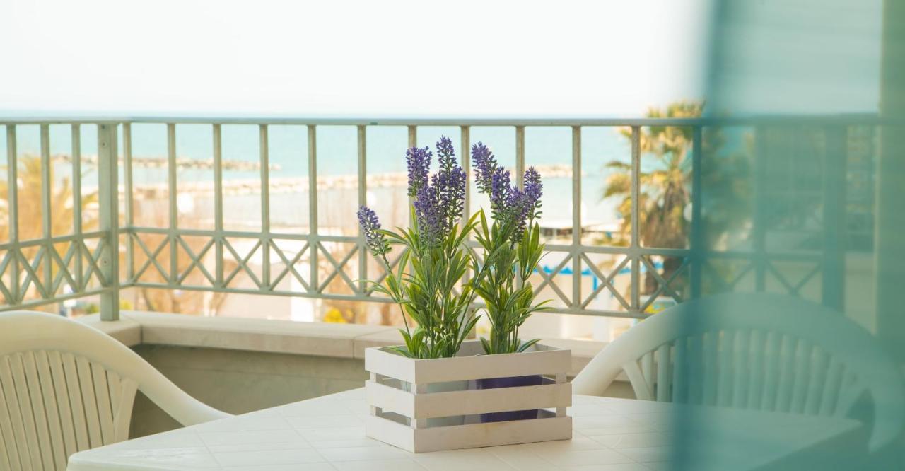 Ferienwohnung I Suoni Del Mare Porto San Giorgio Exterior foto