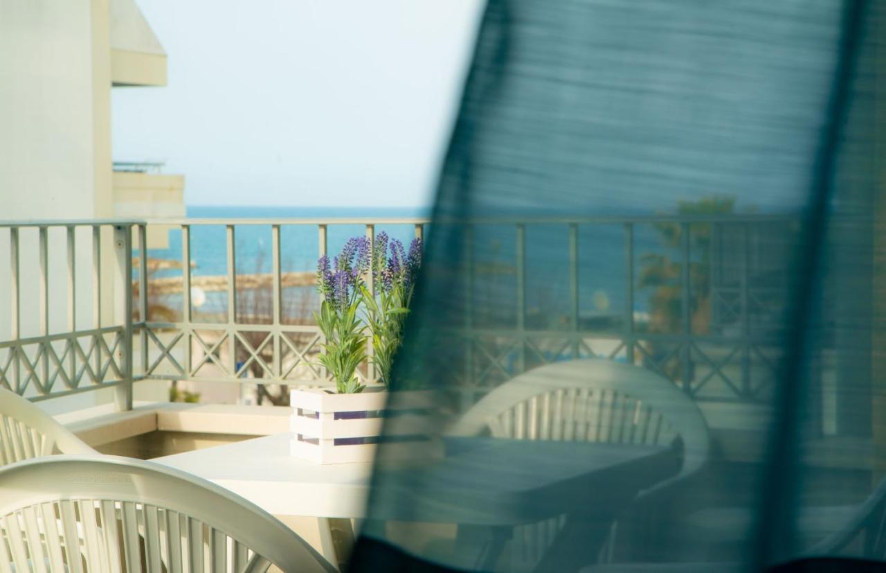 Ferienwohnung I Suoni Del Mare Porto San Giorgio Exterior foto