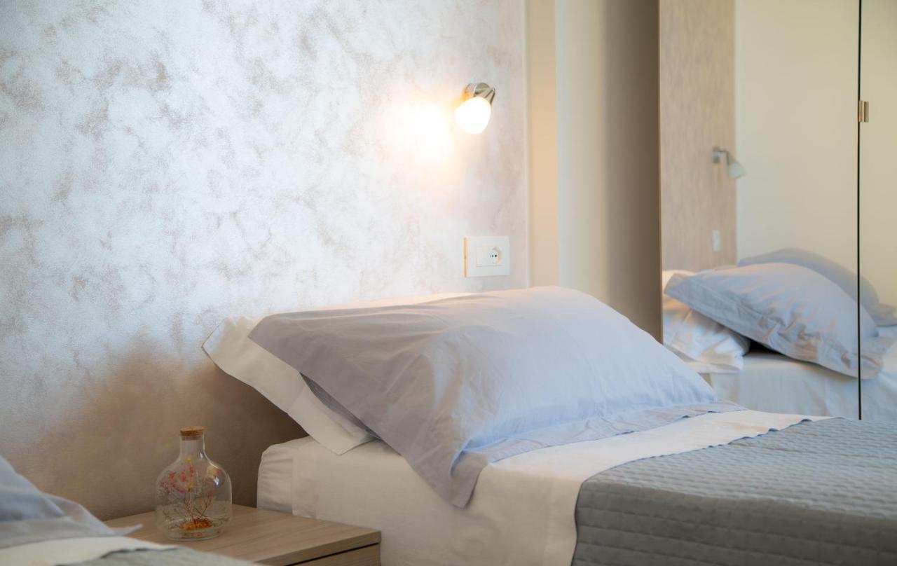 Ferienwohnung I Suoni Del Mare Porto San Giorgio Exterior foto